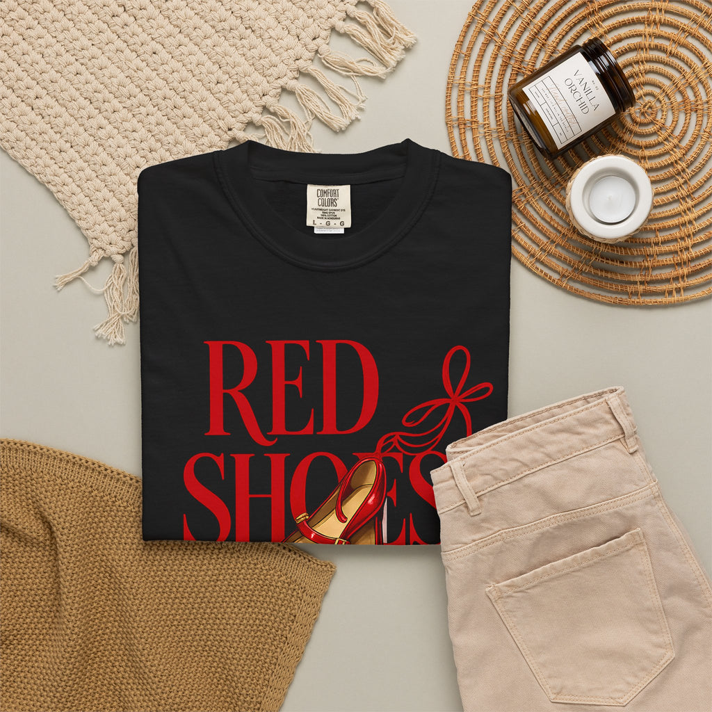 Red Shoes Club T-Shirt — COLOR NEGRO